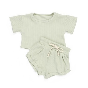 Minimalizm tasarım yürümeye başlayan çocuklar bahar yaz giysileri kısa kollu beraberlik dize nervürlü pamuk Unisex bebek erkek giyim seti - Product Image 2