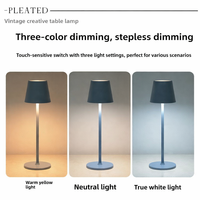 Lampe de table LED rechargeable en métal de couleur moderne, à gradation tactile progressive, pour restaurant, bar, mariage