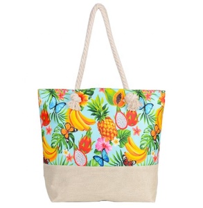 Ensemble chapeau de paille et sac de plage pour femmes avec logo personnalisé, idéal pour les vacances d'été à la plage, avec un grand chapeau de soleil à large bord - Product Image 3