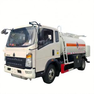 Sinotruk HOWO 4x2 New 5000-6000 Liters Fuel Gasoline Crude Oil Refueling Delivery <b>Transport</b> Tanker Truck Sale - Product Image 1