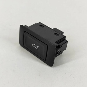 Interruptor de Apertura de Maletero Yunnuo 4G0959831 para Vehículos Volkswagen, Accesorio Interior - Product Image 4