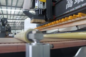 Centre d'usinage CNC robuste One Drag Two, équipement intelligent pour le travail du bois, machine de production de meubles sur mesure - Product Image 4