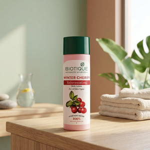 Loción Corporal Rejuvenecedora Biotique Herbal con Cereza de Invierno y Ashwagandha - Product Image 3