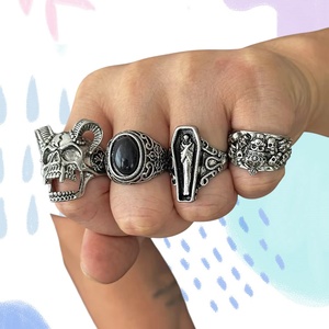 UM-Jewelry Ensemble de bagues tendance en alliage pour homme, style gothique, momie, vampire, cercueil, diable, satan, crâne, bague ouverte, punk rock, bijoux d'Halloween - Product Image 4