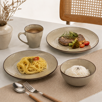 Service de table en céramique texturée lin taupe Guangda, assiettes, bols et tasses en grès rustique avec bordure marron, passe au lave-vaisselle