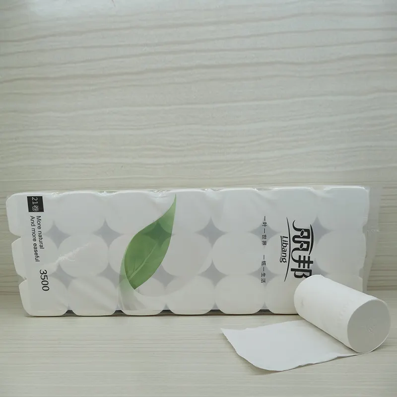 3 plissiertes weißes Toilettenpapier Rollen Rohmaterial 100 % natives Holzpulpe weich und hygienisch Großhandel billige Toilettenpapierpacks