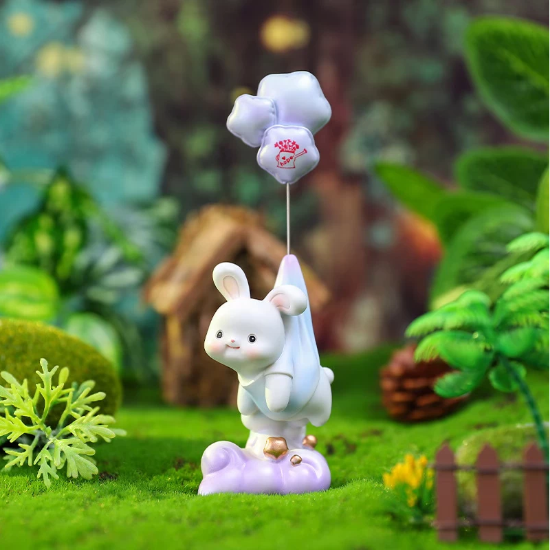 รูปแกะสลักบี