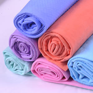 مقصات للحيوانات الأليفة مع طرف مستدير آمن فوهة استحمام من السيليكون للتدليك في حمام الحيوانات الأليفة - Product Image 4