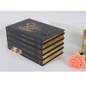 Luxe Hardcover Hardback Binding Custom Fiction Boek Afdrukken Service Met Goud Folie Hot Stamping Afwerkingen