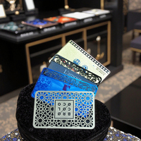 Tarjeta VIP de Metal de Lujo Personalizada, RFID/NFC 13.56 MHz, Impermeable, Chapada en Oro, Diseño Grabado para Membresía de Hotel o Negocios