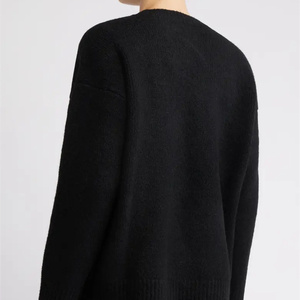 <span class=keywords><strong>Maglione</strong></span> Oversize Personalizzato a Collo Alto, Maniche Lunghe, Lavorazione a Maglia Grossa, Alta Qualità, Pelo Lungo - Product Image 4