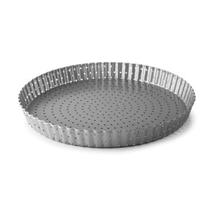 Teglia per crostate Delize perforata e ondulata da 9 pollici con bordo scanalato per la cottura - Product Image 1