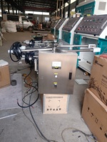 Système d'abattage de porcs en tente : Étourdisseur électrique certifié CE avec pistolet motorisé et kit d'outils de boucher pour un abattage sûr