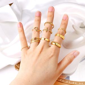 थोक मिश्रित महिला फिंगर समायोज्य छल्ले 18k सोने की प्लेटेड वाटरप्रूफ शादी सगाई गहने थोक स्टेनलेस स्टील की अंगूठी - Product Image 4