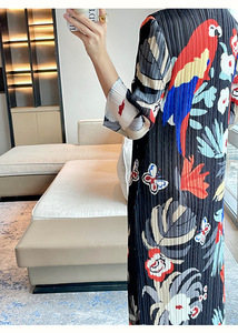 <span class=keywords><strong>Abito</strong></span> Estivo Elegante Personalizzato, Casual e Ampio con Pieghe Floreali, Vestito <span class=keywords><strong>Lungo</strong></span> da Donna con Mezze Maniche e Collo Alto - Product Image 3