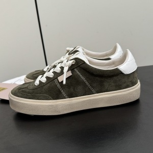 Zapatillas deportivas retro con efecto desgastado en forma de estrella, punta redonda, suela plana, versátiles, informales, blancas - Product Image 4
