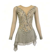 Robe de patinage artistique gris clair, entièrement ornée de strass, en maille, à manches longues, col en V, dos profond, jupe asymétrique pour adultes et enfants