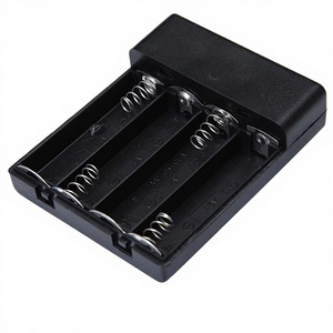 GLOBALTONE 4xAA 电池 <span class=keywords><strong>UM</strong></span>-3 安全电池座，带摇杆开关、直流插座和皮带扣（塑料+金属） - Product Image 1