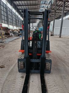 <span class=keywords><strong>Heli</strong></span> Fd30 Heftrucks <span class=keywords><strong>3</strong></span> <span class=keywords><strong>Ton</strong></span> Diesel <span class=keywords><strong>3</strong></span> <span class=keywords><strong>Ton</strong></span> Heftruck Met Japanse Motor Met Zijdelingse Schuif 2 Masten - Product Image 2