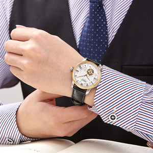 Montres de luxe personnalisées en acier inoxydable 316L doré avec bracelet en cuir, montres mécaniques élégantes pour hommes d'affaires - Product Image 2