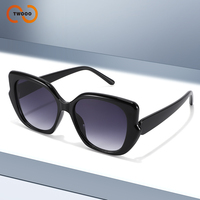 Lunettes de soleil tendance pour femmes Twooo T1345 surdimensionnées personnalisées UV400, style œil de chat, 2026