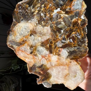 Venta al por Mayor de Losas de Mica Dorada Natural de Alta Calidad, Cristal de Cuarzo Curativo para Decoración - Product Image 2