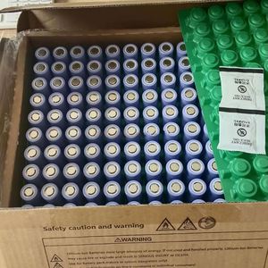 Eu 스톡 Inr21700-40T 4000mah <span class=keywords><strong>3.7V</strong></span> 원통형 리튬 이온 배터리 INR21700-40T FPV 무인 항공기 스쿠터 도구 전자 자전거 스쿠터 - Product Image 6