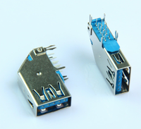 Prise latérale USB3.0 AF Base de corps longue Type de sertissage a 90 degrés Vertical Colle bleue Prise d'interface de transmission de données Connecteur USB