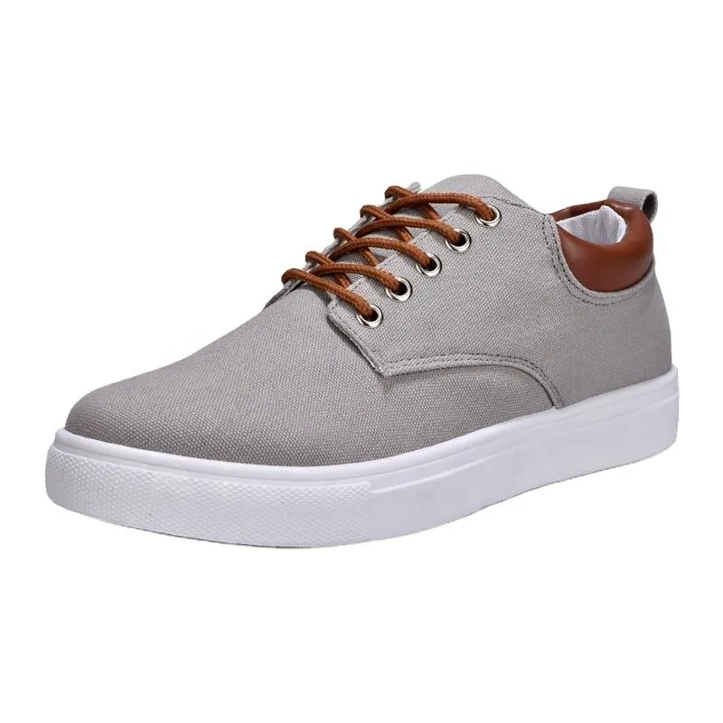 New Stock Casual Men Shoes Canvas Upper Cheap Spring Light Casual Sneakers for Men 2022 Hot Sell Canvas Trendy Shoes