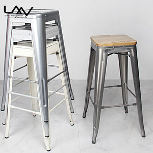 Sillas de metal de hierro modernas para cafetería, taburete de <span class=keywords><strong>bar</strong></span> Industrial simple y colorido con respaldo bajo - Product Image 3