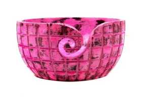 Grand bol à laine en bois artisanal, écologique, portable, design unique, support à laine durable pour projets de tricot - Product Image 3