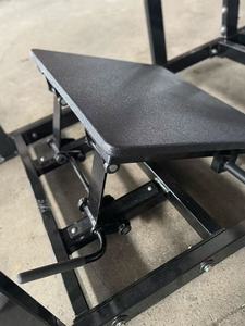 Equipo de Fitness de fuerza comercial Placa de gimnasio comercial Máquina de sentadillas de péndulo de <span class=keywords><strong>prensa</strong></span> de piernas de entrenamiento de fuerza cargada - Product Image 4