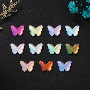 Strass en verre papillon à dos plat, irisés, pour décorations d'ongles et accessoires de bijoux DIY - Product Image 1