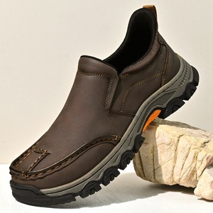 Mocassins rétro britanniques en cuir PU pour hommes, doublure en peluche chaude, semelle antidérapante en caoutchouc, chaussures décontractées à la mode - Product Image 1