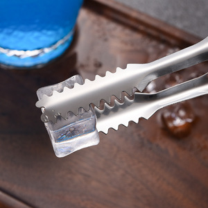 Pinzas para hielo de acero inoxidable, paquete de 4 pinzas resistentes para alimentos, para servir carne a la parrilla - Product Image 2