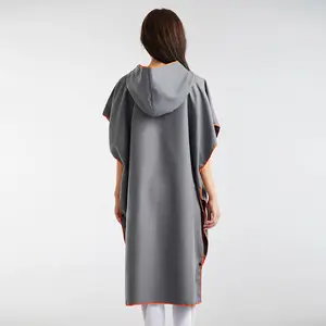 Penjualan terbaru 2024 jubah pantai jubah cepat kering amazon penjualan terbaik mudah mengambil handuk mandi microfiber cape