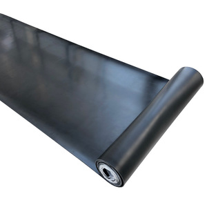 Plaque de <span class=keywords><strong>caoutchouc</strong></span> néoprène/NBR moulée sur mesure, dureté Shore 38-65, antidérapante, avec option double couche auto-adhésive - Product Image 1
