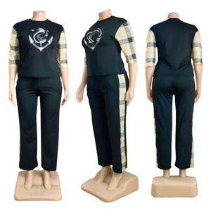 Conjunto de Dos Piezas de Lujo para Mujer, Nuevo Estilo Casual a Cuadros, Estilo Europeo Americano, Tallas Grandes, Manga Corta, Estampado - Product Image 4