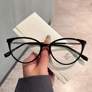 Monture de lunettes Qianai Cat Eye TR90, taille moyenne, anti-lumière bleue, lunettes optiques unisexes - Product Image 3
