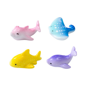 Lindas Figuras de Animales Marinos en Miniatura de Tiburón, Delfín y Rayo, Adornos de Resina para Acuarios, Terrarios de Musgo y Decoración de Peceras - Product Image 5