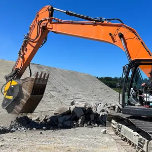 Quarry Necessary Attachment Excavator Rock Concrete Demolition Waste Crusher Bucket For Excavator