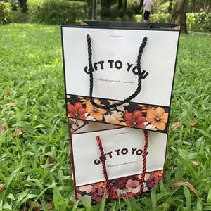 Bolsa de Regalo de Cartón Kraft Hecha a Mano, Multicolor, Tamaño Personalizado, Embalaje Ecológico, Laminación Mate, Logotipo, Bolsa para Llevar Pizza, Bolsa de Compras - Product Image 4