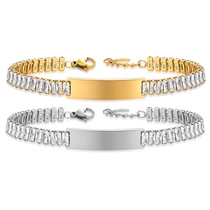 Bracelet en cristal avec incrustation de zircon 9 mm en acier inoxydable poli pour femme, à porter au quotidien - Product Image 1