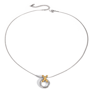 Collar con Colgante Xo, Oro de 18k, Acero Inoxidable, Letra con Diseño Geométrico, para Uso Diario - Product Image 5