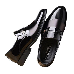 Chaussures habillées en cuir Oxford confortables pour hommes, mocassins décontractés à enfiler pour le bureau et la marche, élégants pour le printemps - Product Image 1