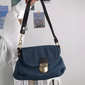 Bolso Bandolera de Mezclilla para Mujer, Personalizado de Fábrica, Alta Calidad, Portátil, Impermeable IP56, con Cierre de Cremallera, Cadenas, Estilo Vintage de Diseñador - Product Image 2