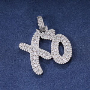 Collar con colgante <span class=keywords><strong>XO</strong></span> de Hip Hop a la moda para mujer 5A CZ con chapado en oro helado racimo abrazos besos encanto colgante de latón para niñas - Product Image 5