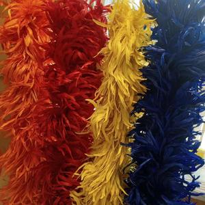 Boas <span class=keywords><strong>de</strong></span> Plumas <span class=keywords><strong>de</strong></span> Gallo Coloridas <span class=keywords><strong>de</strong></span> <span class=keywords><strong>2</strong></span> y 3 <span class=keywords><strong>Metros</strong></span>, Guirnalda <span class=keywords><strong>de</strong></span> Plumas <span class=keywords><strong>para</strong></span> Cócteles, Disfraces <span class=keywords><strong>de</strong></span> Carnaval y Fiestas <span class=keywords><strong>de</strong></span> Baile - Product Image 4