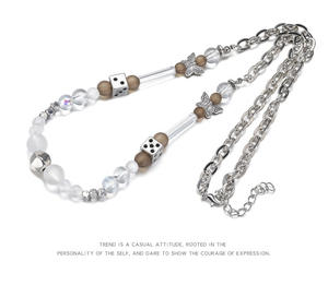 Collar de mariposa de dados de perlas, accesorios de hip-hop para hombres y mujeres, cadena de clavícula con cuentas hecha a mano de nicho de marca de moda - Product Image 2