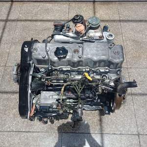 Moteur diesel d'occasion Mi <span class=keywords><strong>Tsu</strong></span> Bi <span class=keywords><strong>Shi</strong></span> 4D56T 4 cylindres pour atelier de réparation de pick-up, fourniture 4D56T - Product Image 3